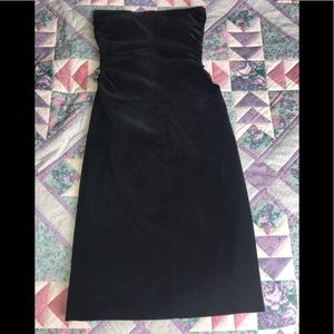 Timeless strapless Theory black velvet dress size0